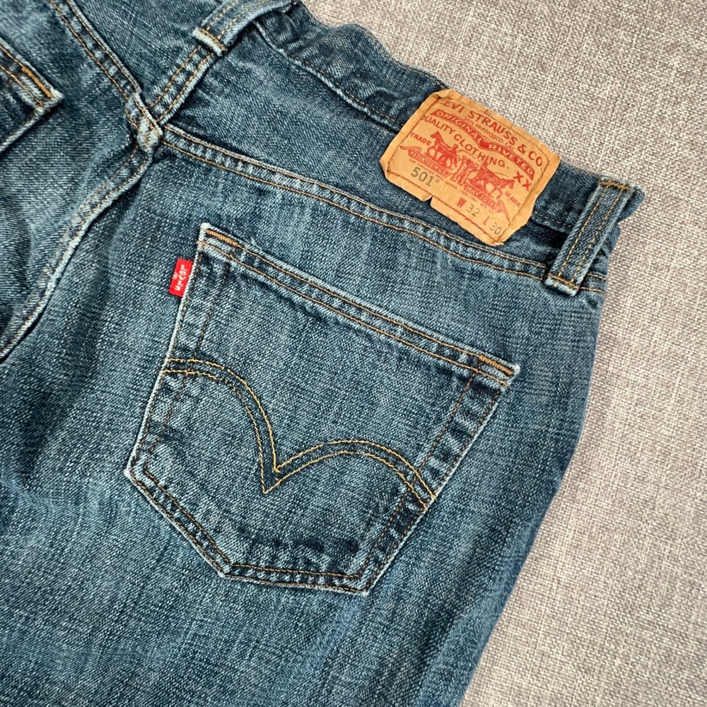 Vintage Y2K Levis 501 Original Jeans Men 32x30 (Fits 31x30) Blue Fade Whiskering - Picture 12 of 12